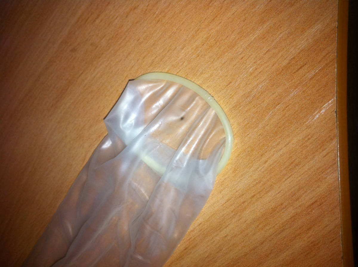 может ли порваться презерватив со спермой фото 50