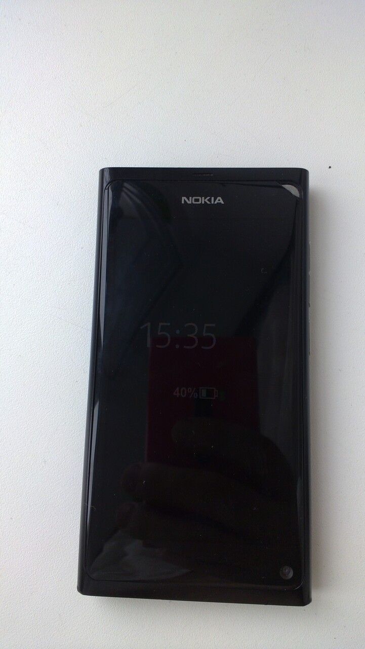 Продаю Nokia N9 16 Gb Black, обмен на iPhone 3gs — 5 000 руб. — Общение —  Корзина — Price-Altai.ru