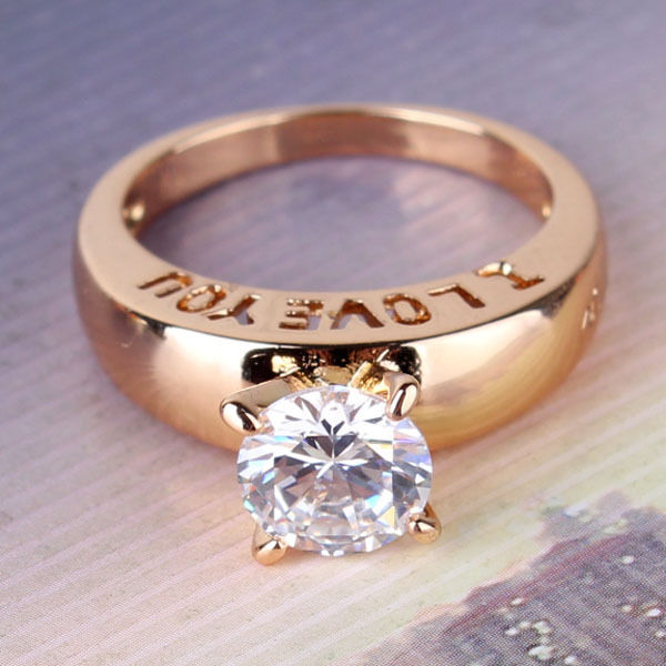 Получить кольцо в подарок. Золотые кольца для девушек. Женское кольцо с надписью. Кольцо на день рождения девушке. Кольцо любимого.
