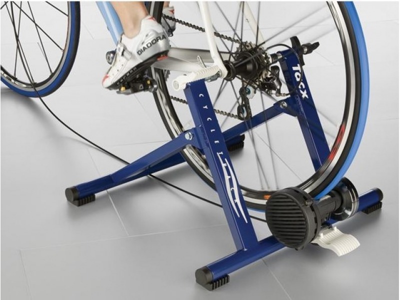 Велосипед для дома. Велостанок Tacx cycletrack. Tacx SPEEDMATIC. Велотренажер трейнер Tacx cycletrack. Велостанок Tacx Swing.