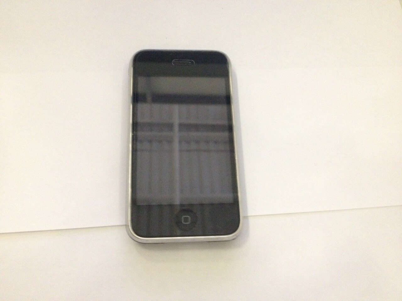 iPhone 3Gs 16Gb — 2 500 руб. — Общение — Корзина — Price-Altai.ru