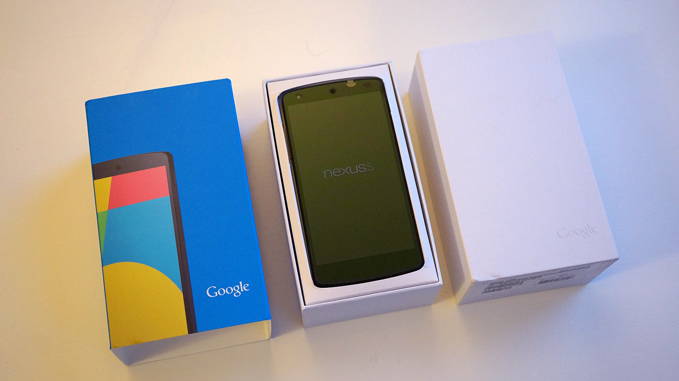 LG Nexus 5 Black 16gb ИТС — Общение — Корзина — Price-Altai.ru