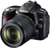 Nikon D 90 Kit 18-105mm