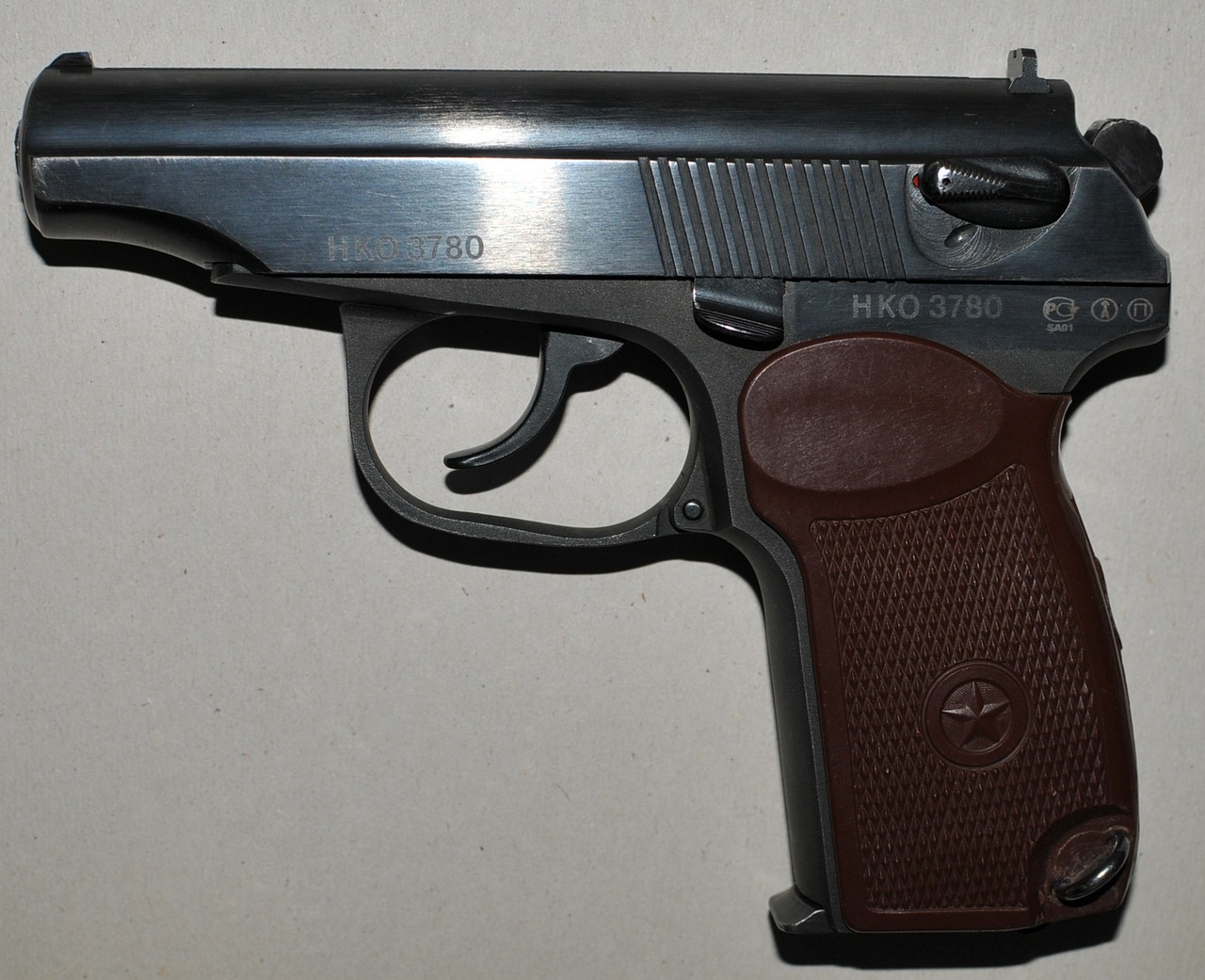Short arms. Baikal MP 80 13t. Короткоствольное травматическое оружие. Гражданское короткоствольное огнестрельное оружие.