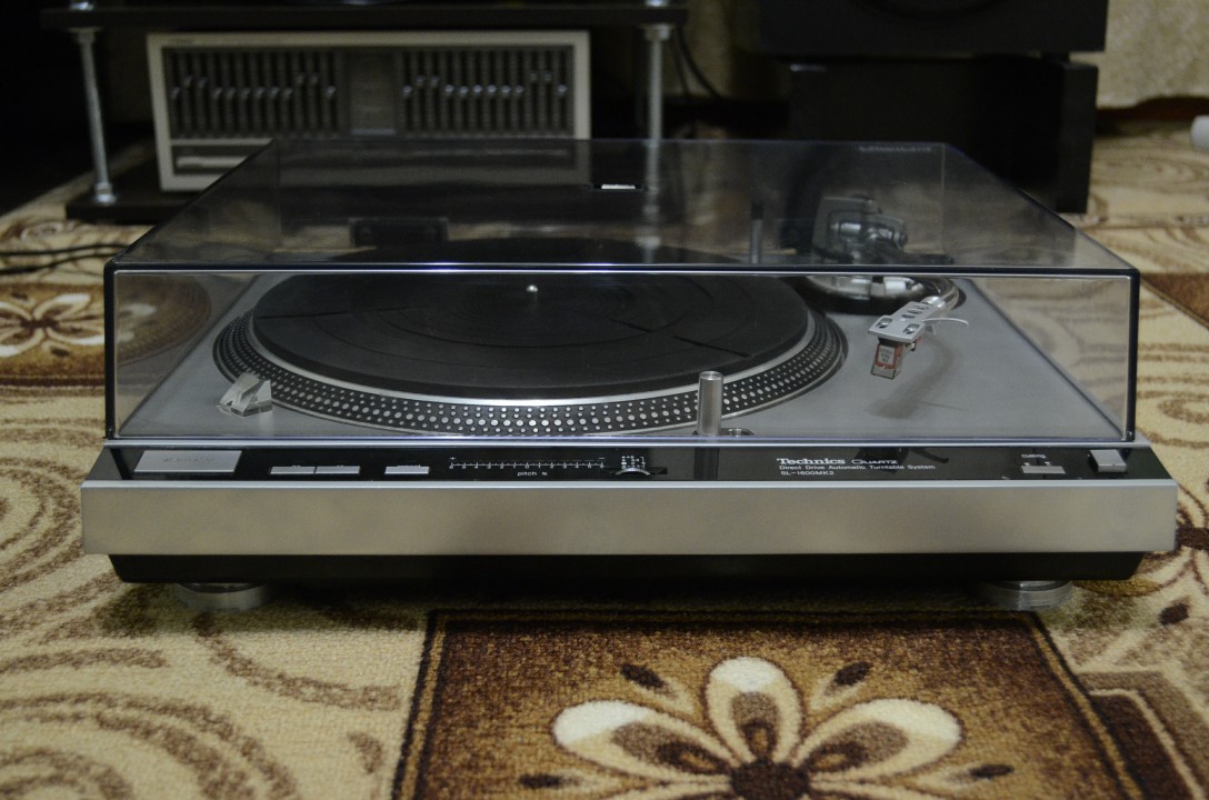 Проигрыватель 2 1. Technics SL 1600 mk2. Technics виниловый проигрыватель SL 1600. EAG SL 911 виниловый проигрыватель. Техникс проигрыватель винила кварц.