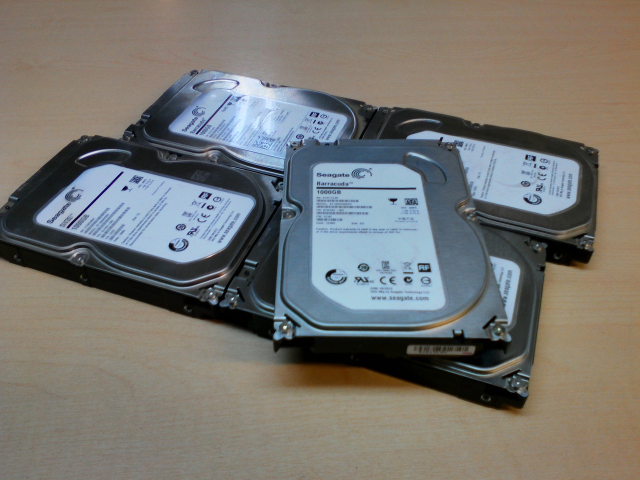 Память 1000 гб. Жесткий диск Seagate Barracuda 1000gb. Жёсткий диск Seagate 1000 ГБ. Apple HDD st1000dm003 (931 ГБ). Винчестер HDD 1000gb.