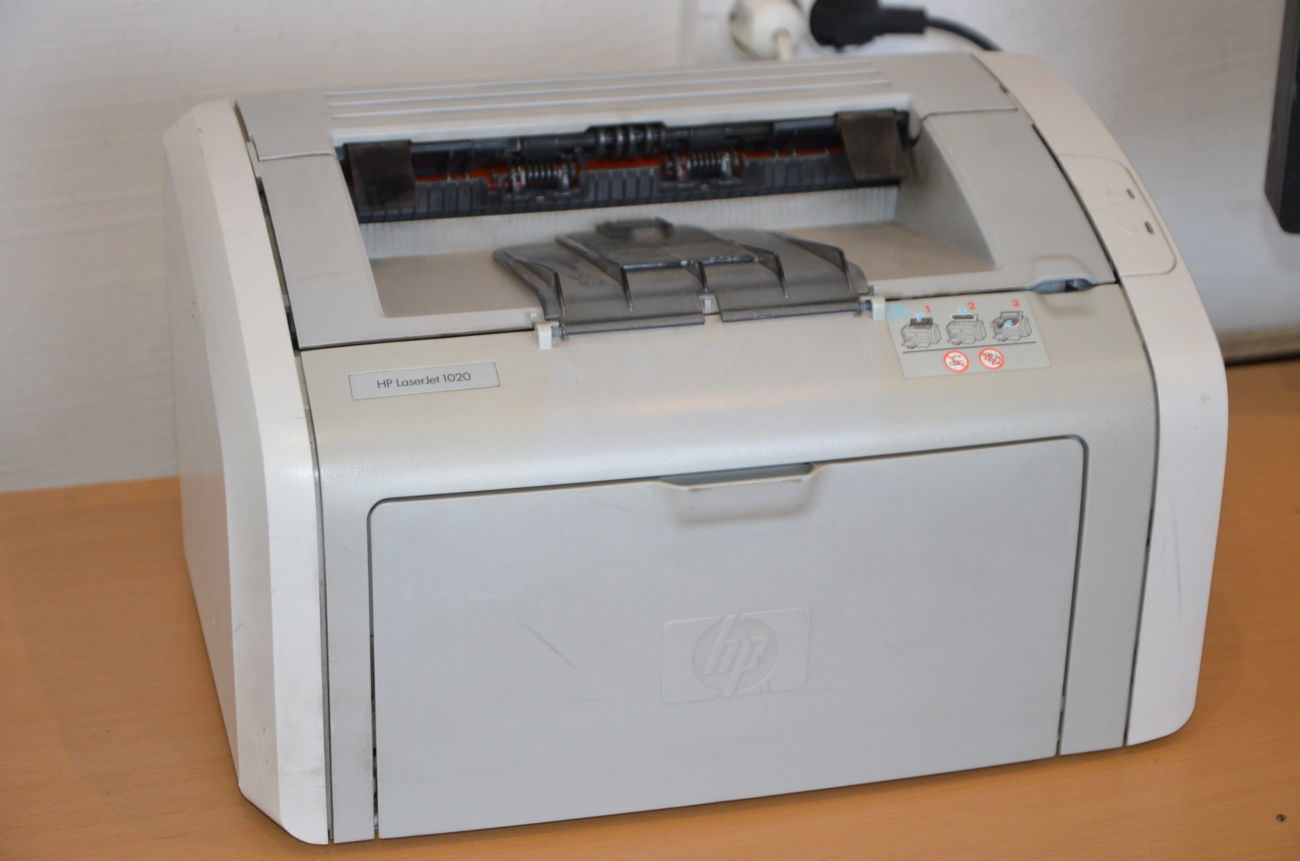 Принтер HP LASERJET 1020