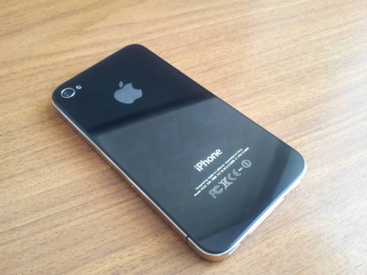 Iphone 4s черный