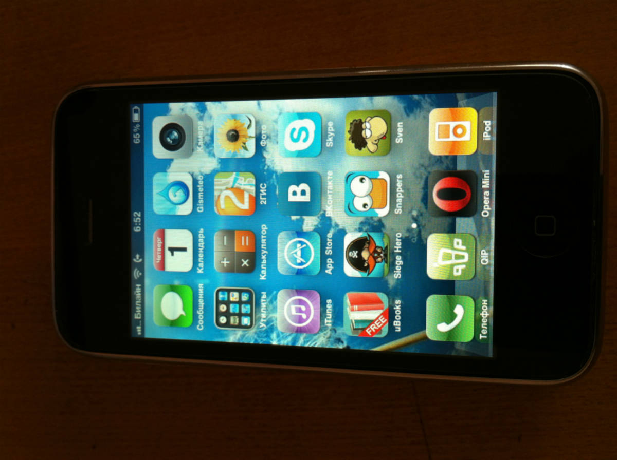 iphone 3gs фото