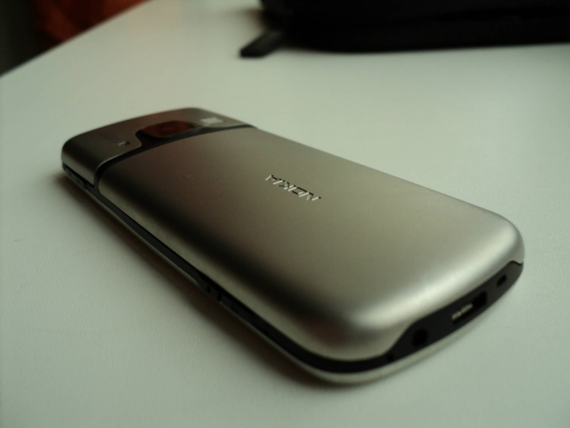 Nokia 6700 Classic smooth metal — Общение — Корзина — Price-Altai.ru