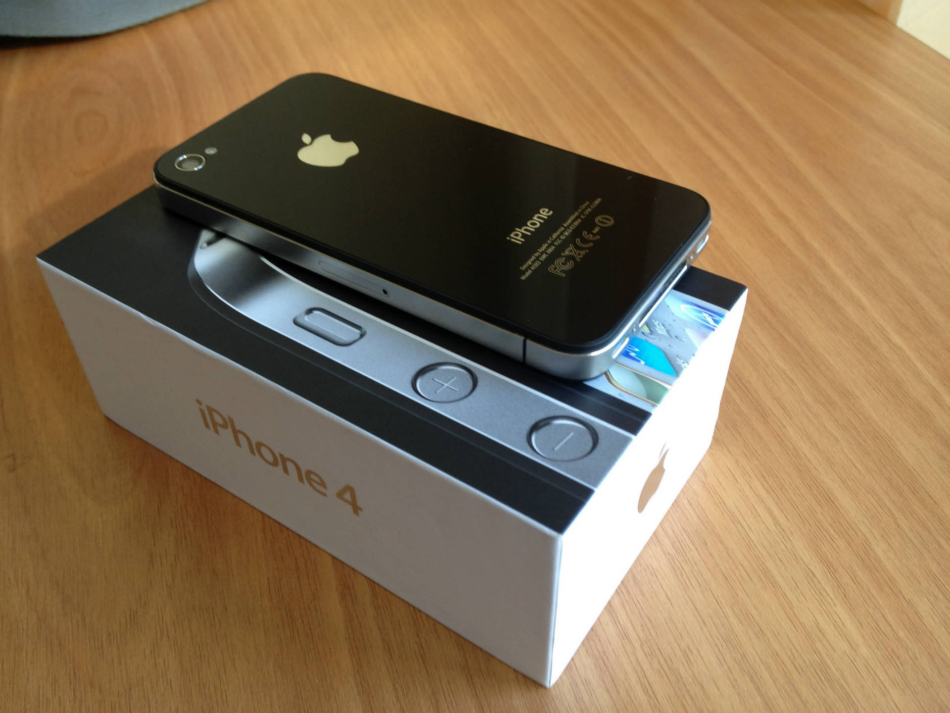Купить айфон в уссурийске. Iphone 4s. Iphone 4s 16gb. Apple iphone 4 16gb. Apple iphone 4s 16gb.