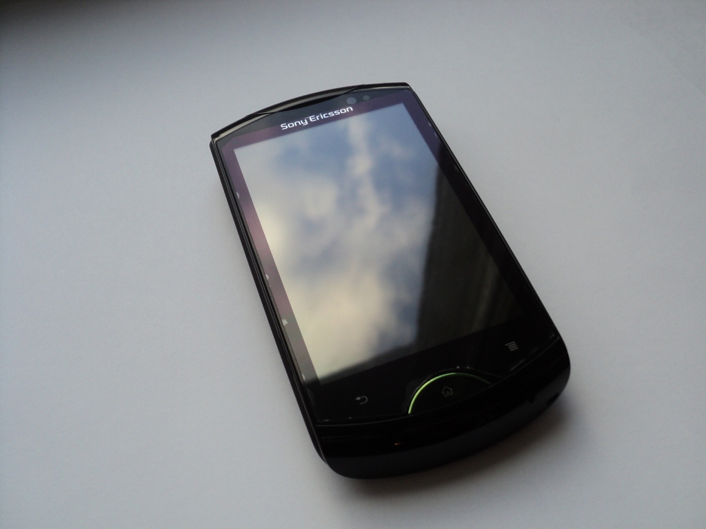 Смартфон Sony Ericsson Live with Walkman (WT19i) black — Общение — Корзина  — Price-Altai.ru