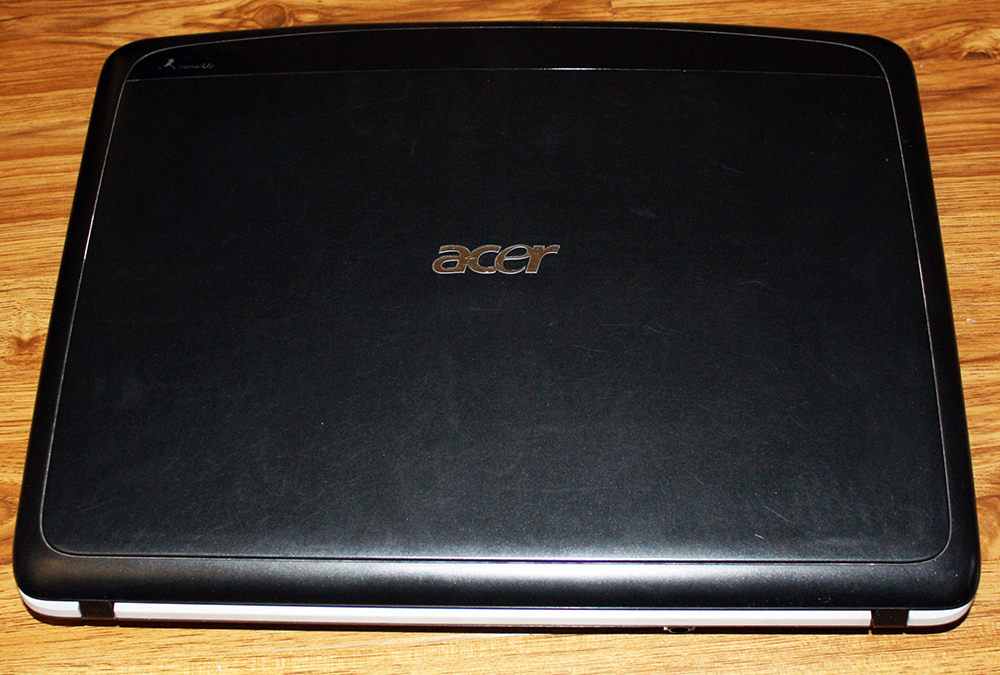 Не открывается ноутбук. Acer 5720 Black.